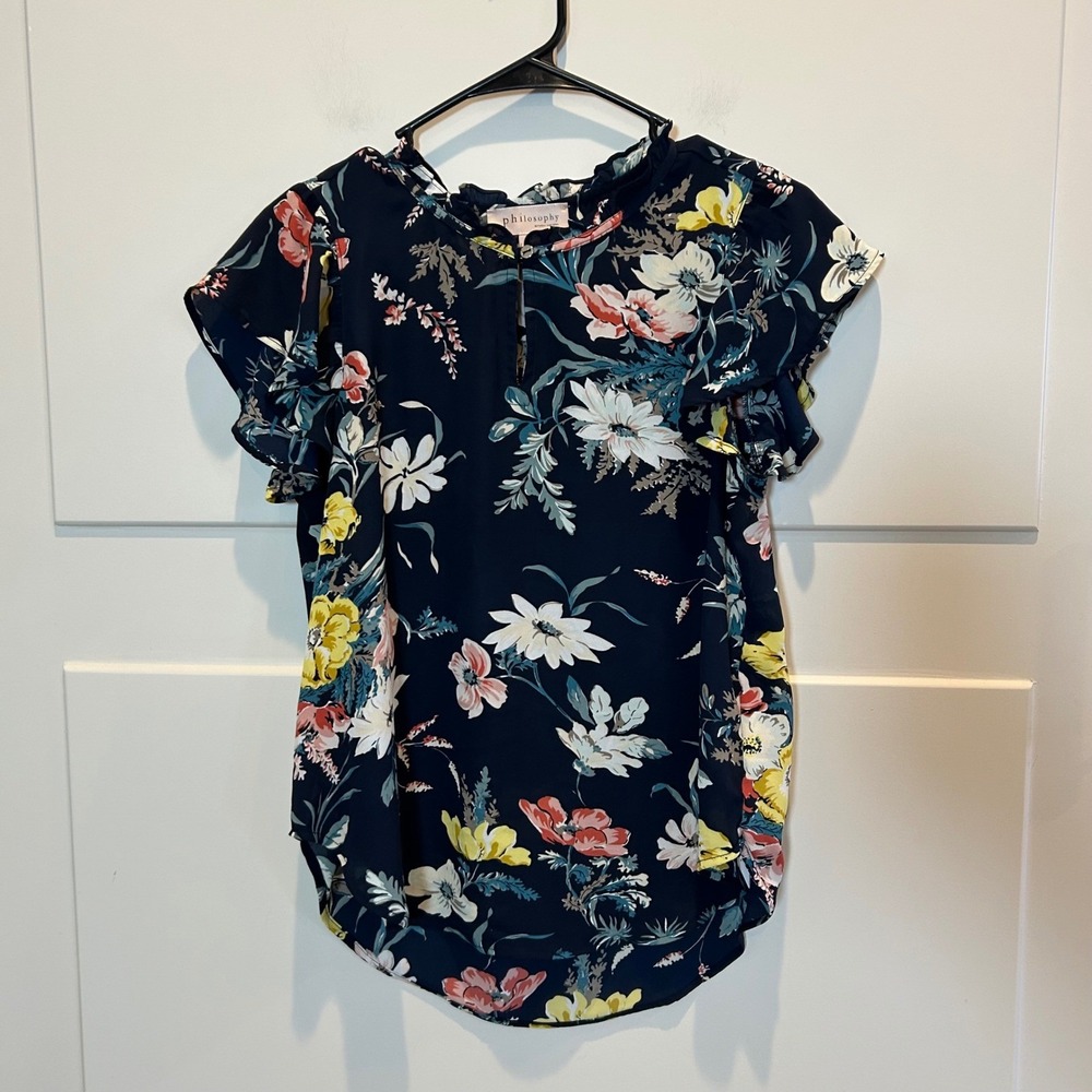 Philosophy Republic Clothing Navy Floral Ruffle Neck‎ Short Sleeve Top Women's S